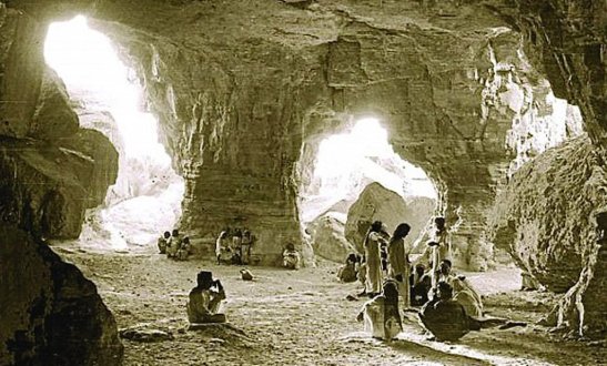 Cave-in-Mount-continent-imaging-Old