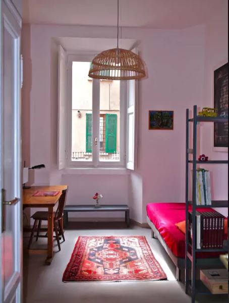 غرفتي في مدينة ميلان