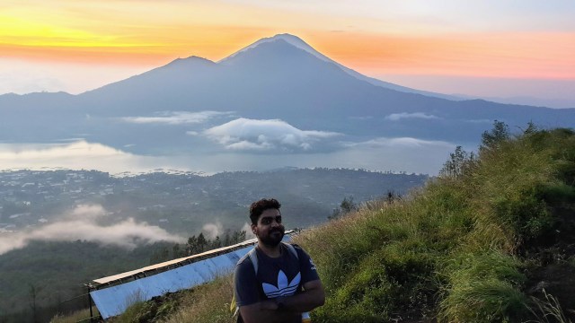 اعلى قمة جبل باتور